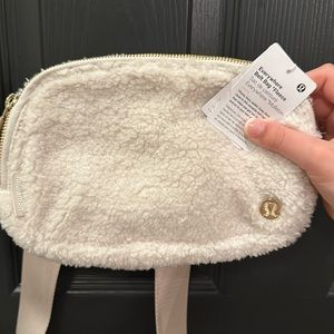 Lululemon cream fleece belt bag new with tags and in  perfect condition💙